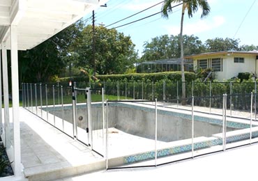 Black/Aluminum Pool Fence